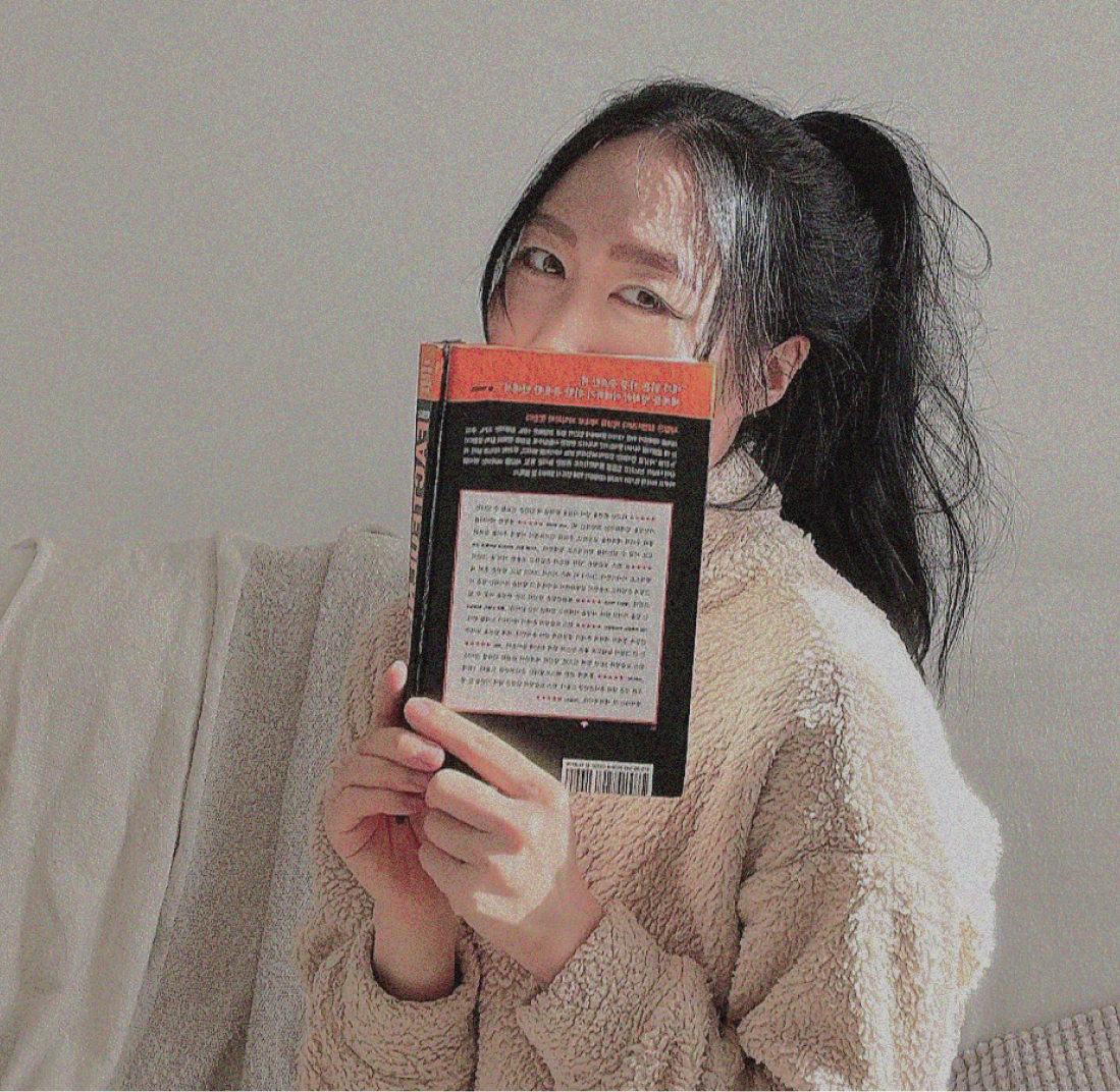 Doyeon reading a psychology book